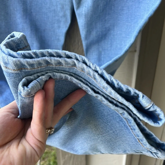 Levi’s 519 Low Flare Light Wash Rigid Jeans. Vintage Boho Y2K Size 9 Jrs. - Picture 6 of 6